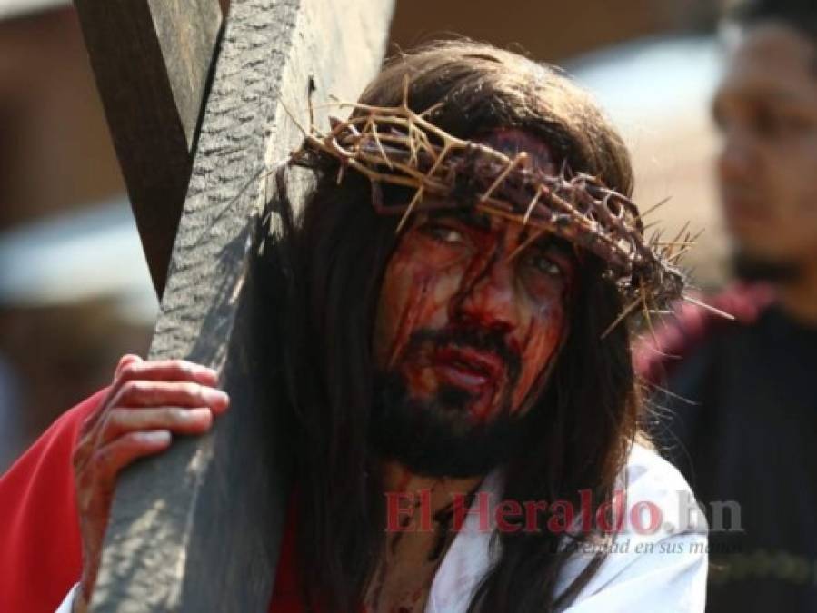 Las mejores imágenes de las dramatizaciones de los hondureños sobre el calvario que vivió Jesús