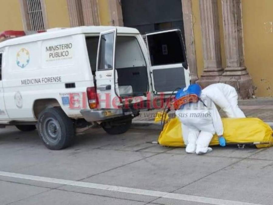 FOTOS: Doloroso último adiós a paciente de Covid-19 que murió estrangulado