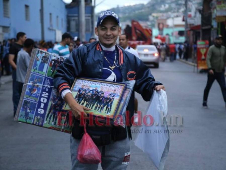 Mascotas y máscaras, las fotos más curiosas de la final Motagua-Saprissa