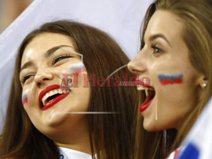 Bellas mujeres despiden los cuartos de final en el Rusia vs Croacia