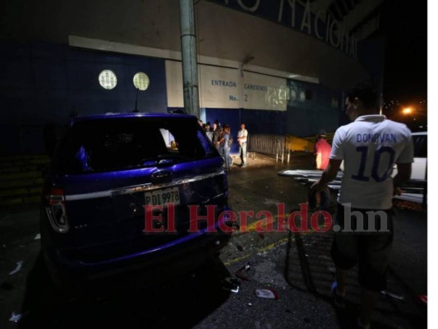 FOTOS: Lo que no se vio de los enfrentamientos en el Estadio Nacional