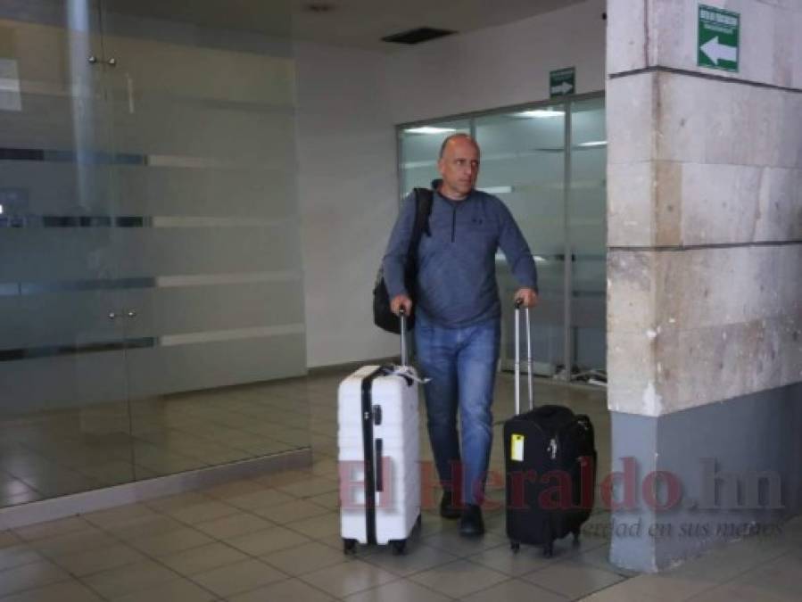 FOTOS: Fabián Coito regresa a Honduras tras más de 40 días de vacaciones en Uruguay