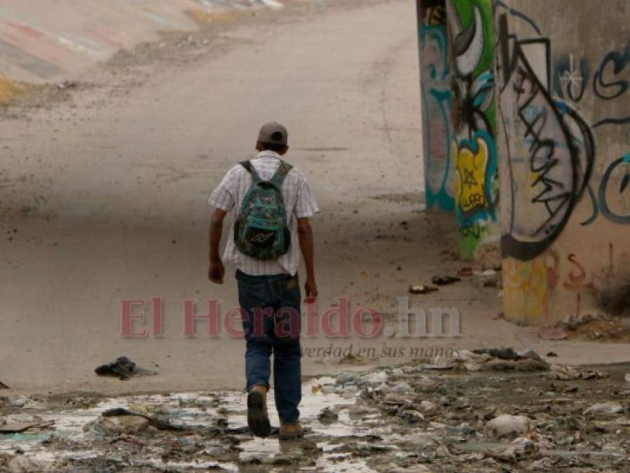 Fotos: Bajo condiciones inhumanas deambulan migrantes hondureños en Ciudad Juárez, México