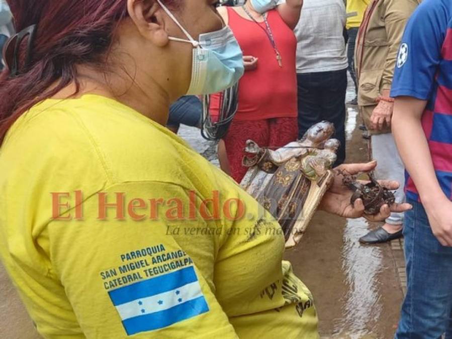 Incendio casi destruye por completo histórico inmueble de la avenida Cervantes (FOTOS)