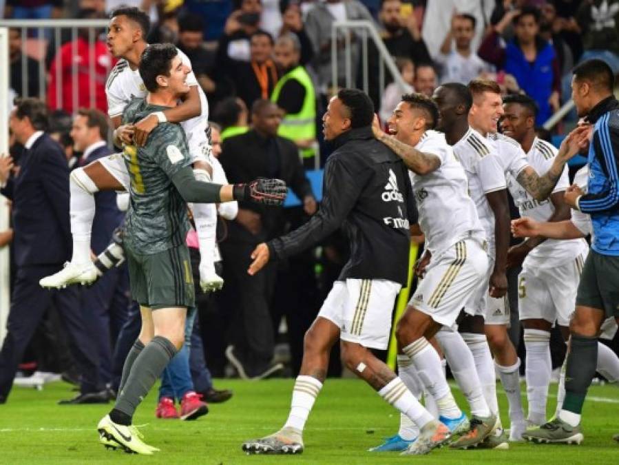 FOTOS: La eufórica celebración del Madrid tras ganar Supercopa de España