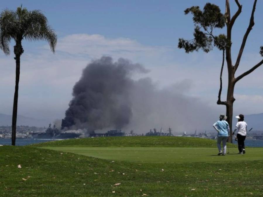 Impactantes imágenes deja explosión en buque militar en San Diego, EEUU