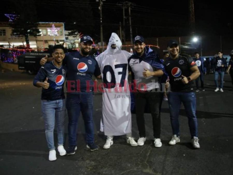 FOTOS: El ambientazo en el Nacional previo a la final entre Motagua y Saprissa