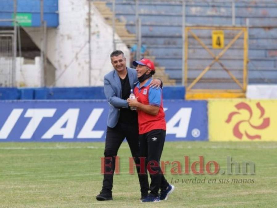 El abrazo entre Troglio y Vázquez y la bronca de Rubilio: las imágenes que dejó el Olimpia-Motagua