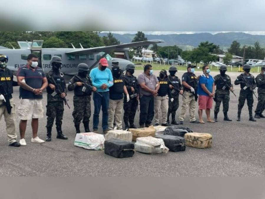 ¿Qué significa la imagen de un águila en la presunta droga hallada al alcalde de Roatán?