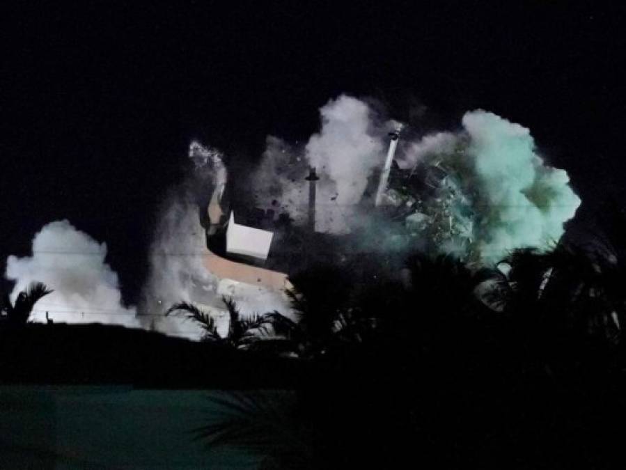 Así fue la demolición de los restos del edificio que colapsó en Florida