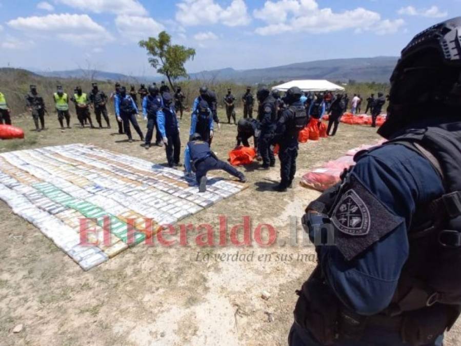 Incineran 2,392 kilos de clorhidrato de cocaína decomisados en Honduras   