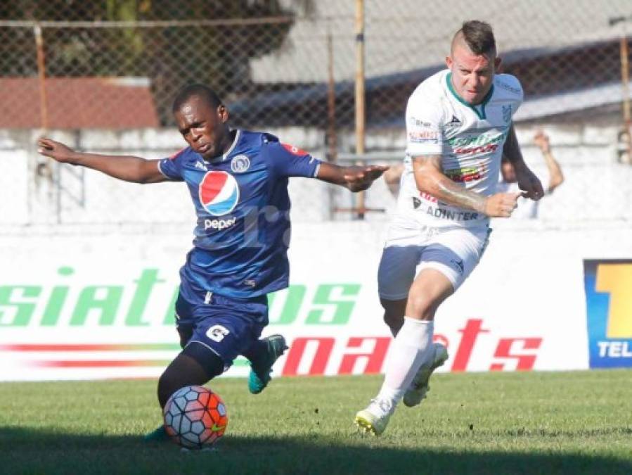 Acciones de la final entre Motagua y Platense en el estadio Excélsior de Puerto Cortés