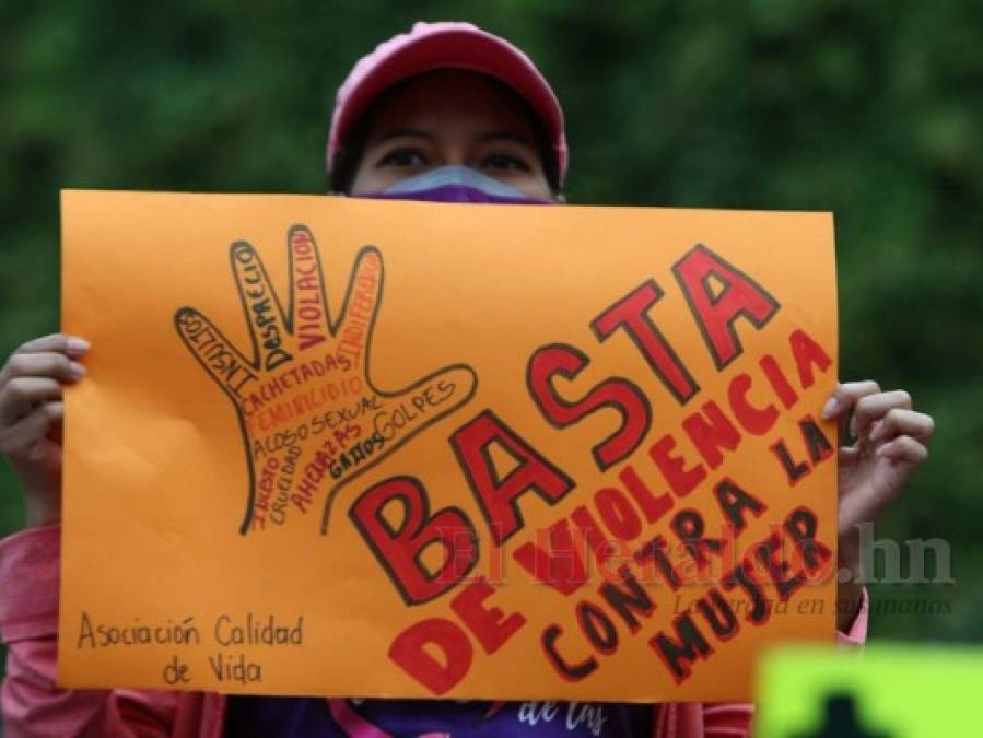 Hondureñas protestas contra la otra pandemia que sufren las mujeres, la violencia (FOTOS)