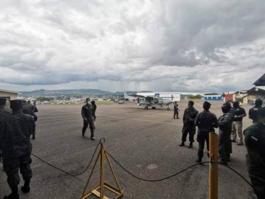 FOTOS: Así fue la incautación de la droga y la narcoavioneta en Brus Laguna