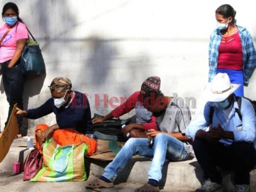 Circulación por dígitos y la suspensión de Semana Santa entre posibles medidas ante casos de covid (Fotos)