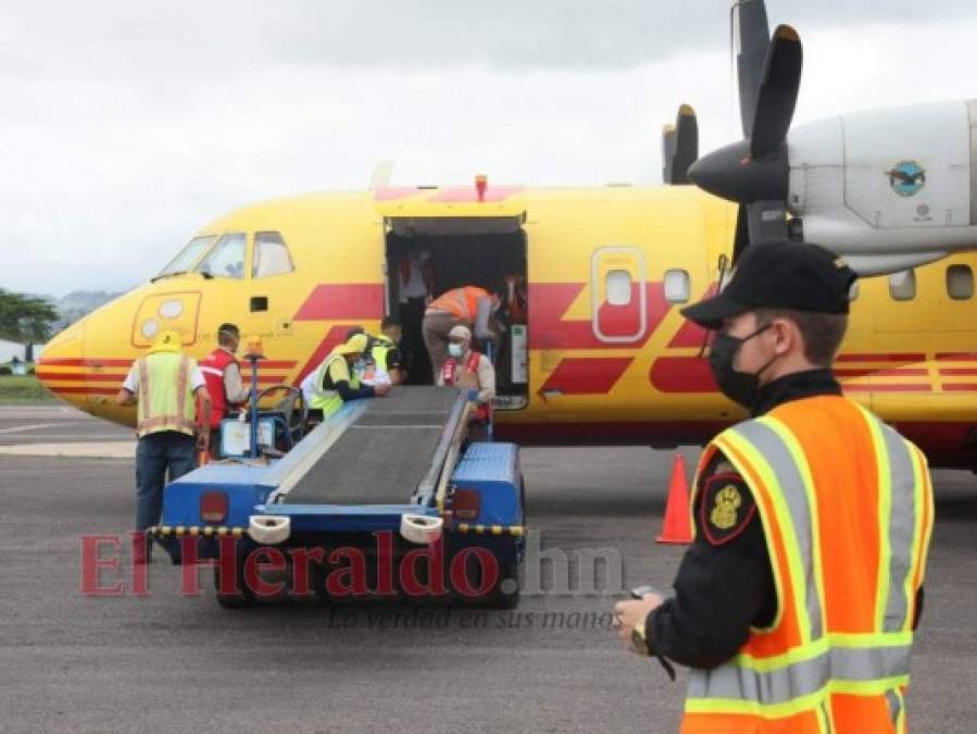 Así fue la llegada de 59,670 dosis de la vacuna Pfizer a Tegucigalpa