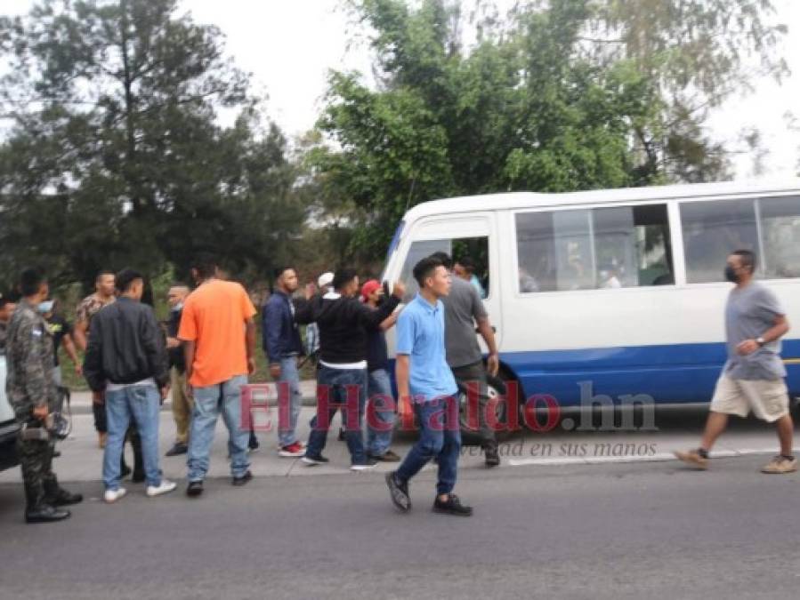 Paro de transporte público provoca enfrentamientos y caos en la capital (FOTOS)