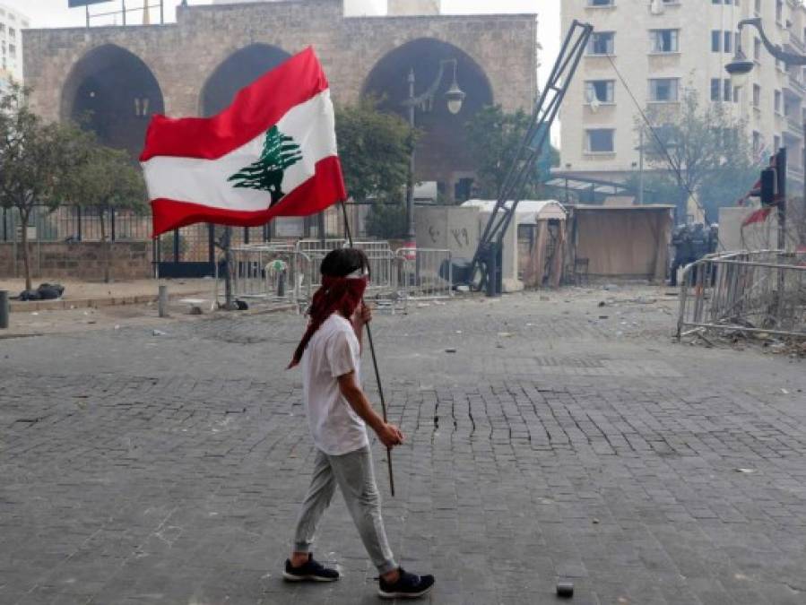 En Imágenes: Ira por corrupción y negligencia en explosión desata protestas en Beirut