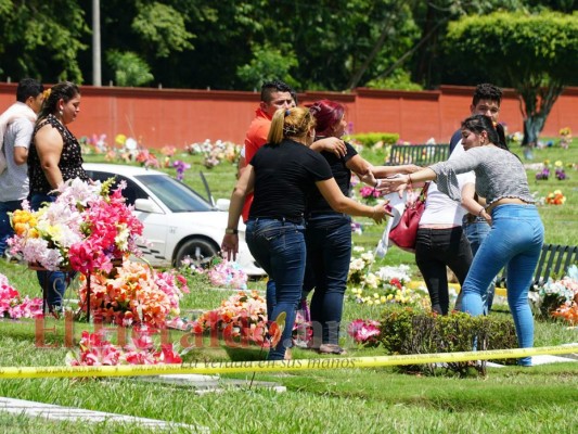 FOTOS: Desgarradora escena tras masacre en cementerio en SPS