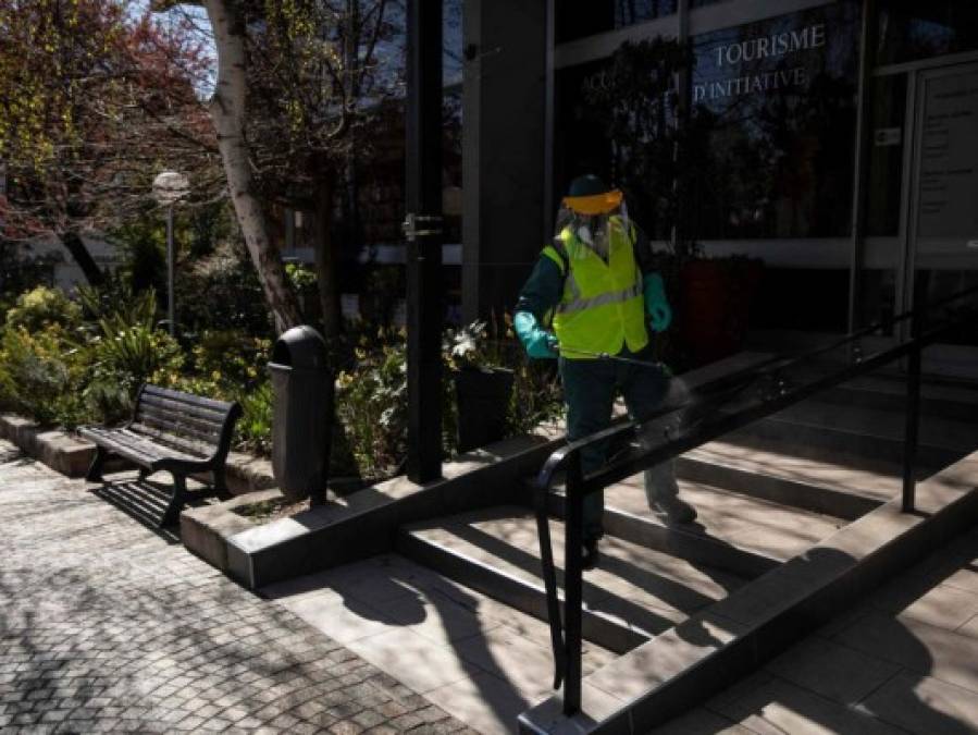 FOTOS: El mundo sigue encerrado y se prepara para pico de contagios de Covid-19