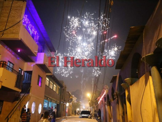 Así recibieron el Año Nuevo los vecinos de la Colonia La Era en la capital de Honduras