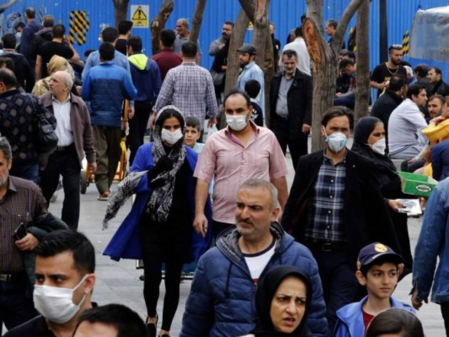 FOTOS: Irán, país que anunció su peor balance de muertos por coronavirus
