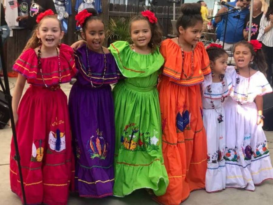 Hondureñitos en Estados Unidos resaltan el folclore y la cultura catracha