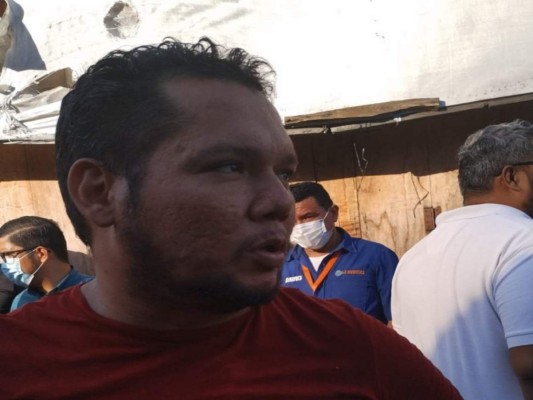 Tragedia en Año Nuevo: rostros de dolor al perderlo todo en incendio en San Pedro Sula