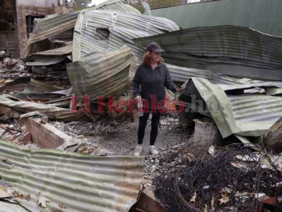 FOTOS: Voraces incendios dejan sin hogar a familias australianas