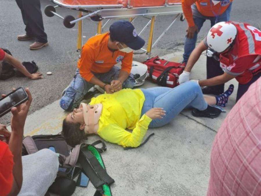 Imágenes del aparatoso accidente que sufrieron reportera y camarógrafo de HCH en la capital
