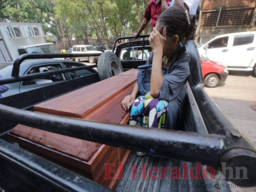 Cinco días después, retiran cuerpos de hermanas que murieron en incendio en Agua Blanca