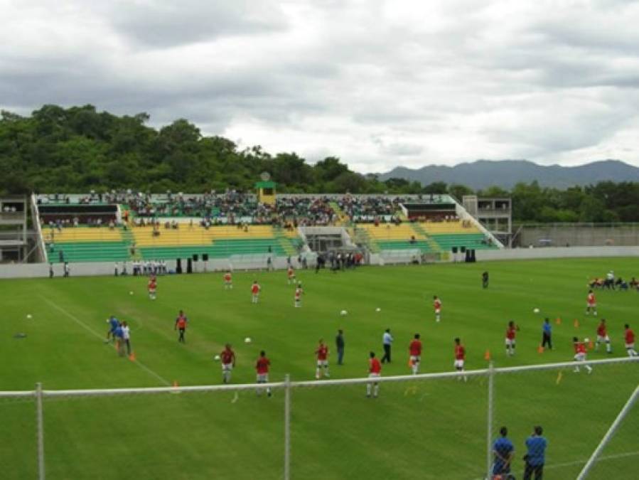 El preocupante estado de las canchas hondureñas