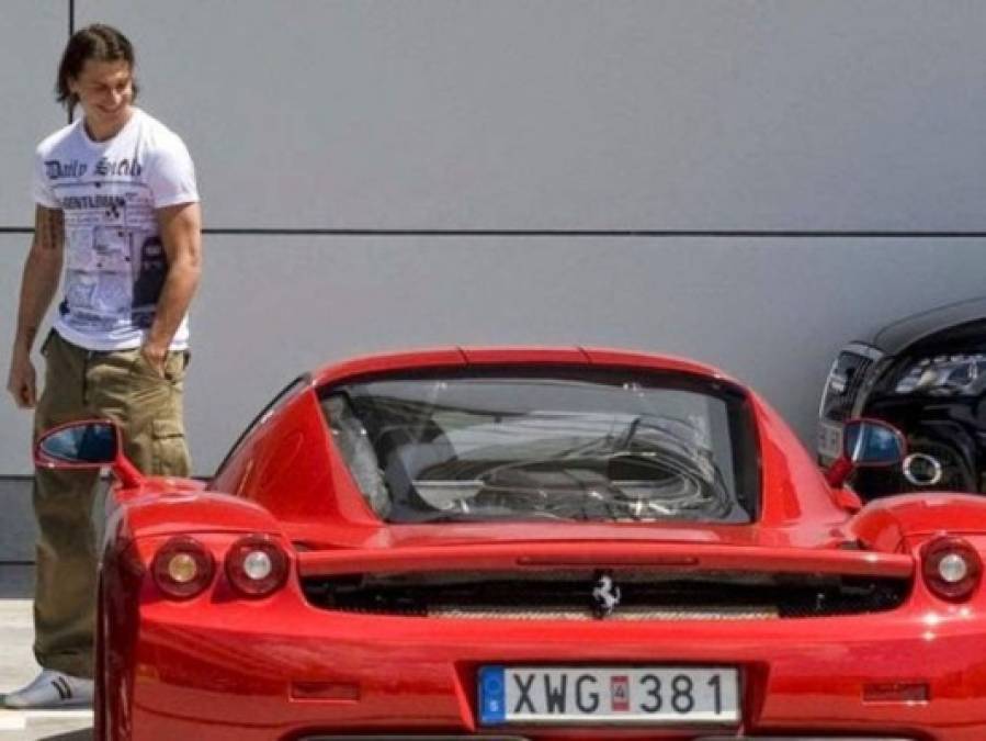 Los carros más lujosos y caros de famosos futbolistas