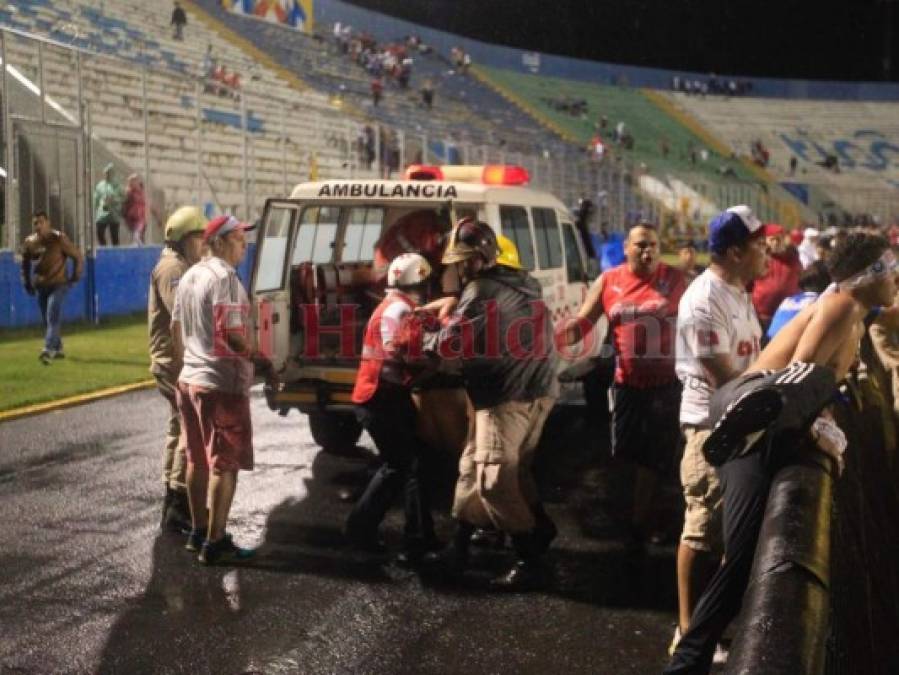 FOTOS: Descontrol, violencia y muerte en el Estadio Nacional