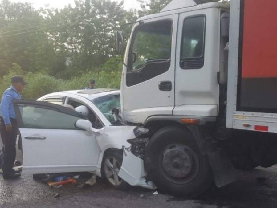 Las lamentables escenas tras accidente en carretera de Yoro