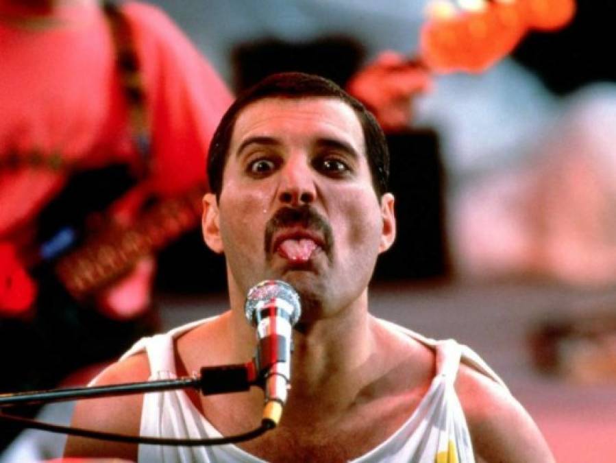 La vida del inolvidable cantante Freddie Mercury contada en fotografías