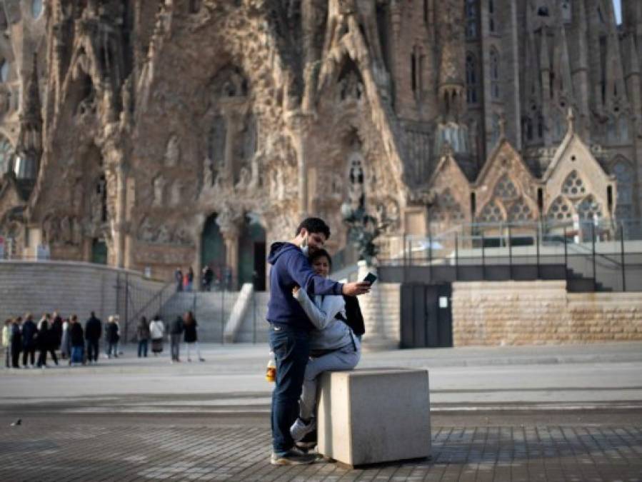 FOTOS: Calles desoladas y más de 114 mil infectados por coronavirus en España