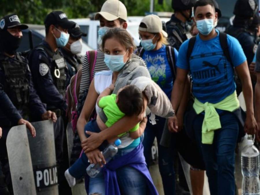 Lo que se sabe de la nueva caravana que partió este viernes de Honduras hacia EE UU (Fotos)