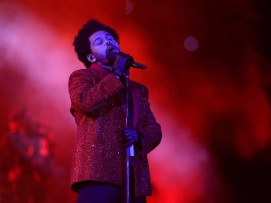 Los mejores momentos del show de The Weeknd en el Super Bowl (Fotos)