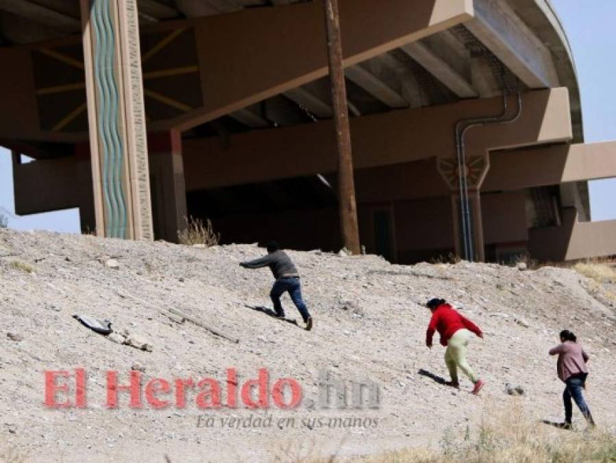 Fotos: Bajo condiciones inhumanas deambulan migrantes hondureños en Ciudad Juárez, México