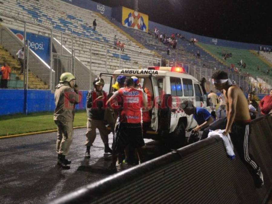 FOTOS: Descontrol, violencia y muerte en el Estadio Nacional