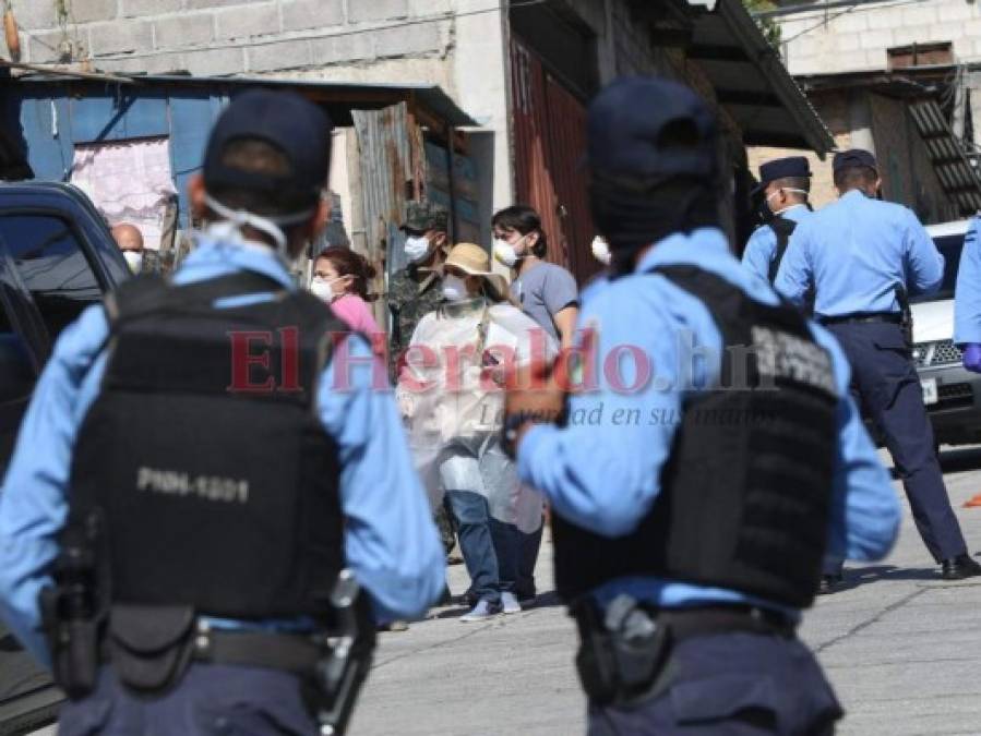 FOTOS: Así se efectúa el cerco epidemiológico en colonia Abraham Lincoln de la capital