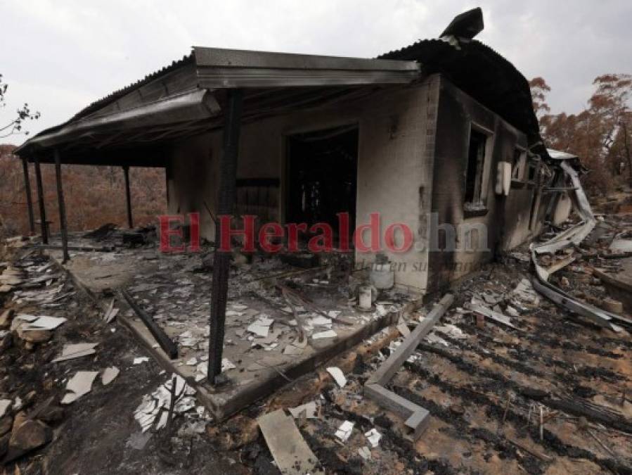 FOTOS: Voraces incendios dejan sin hogar a familias australianas