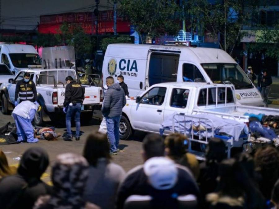 Trágica fiesta: 13 personas mueren asfixiadas en una discoteca en Perú