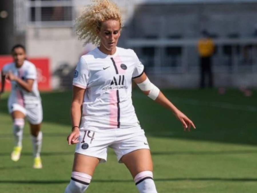 Futbolista del PSG mandó a agredir a su compañera para ser titular (Fotos)