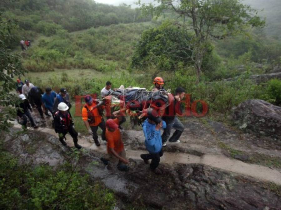 Las dramáticas imágenes del rescate de la primera víctima de las lluvias en Honduras