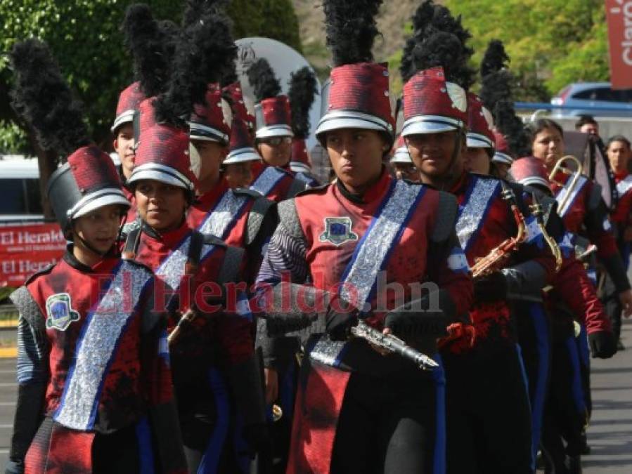 Grupos marciales deleitaron en I Concurso de Bandas de EL HERALDO 2019