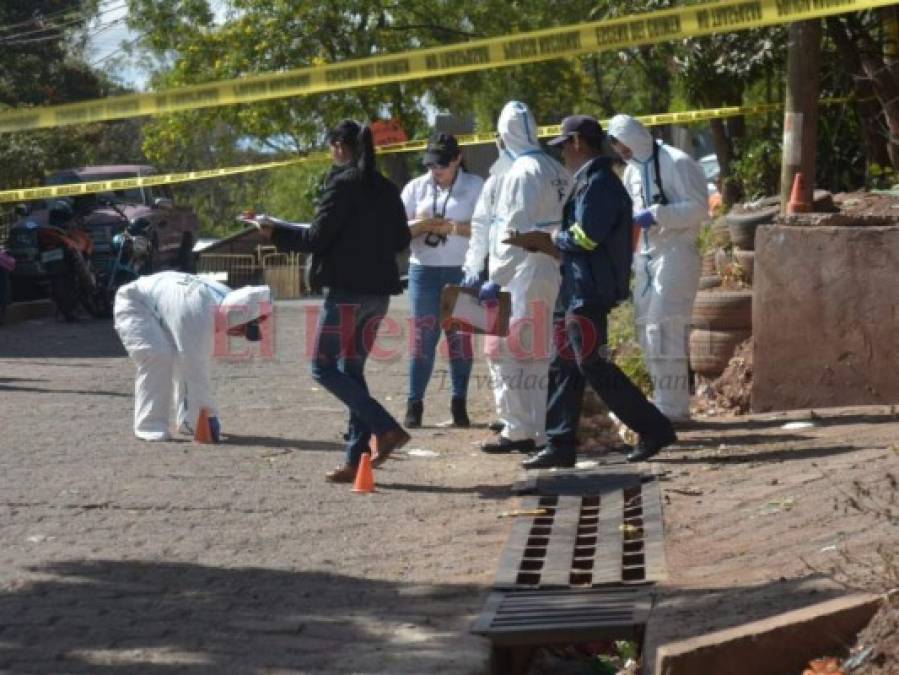 FOTOS: La escena del violento asesinato de una mujer en la capital