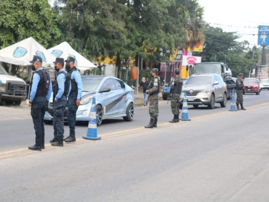 Desarrollan fuerte operativo de seguridad en las salidas de la capital de Honduras (Fotos)