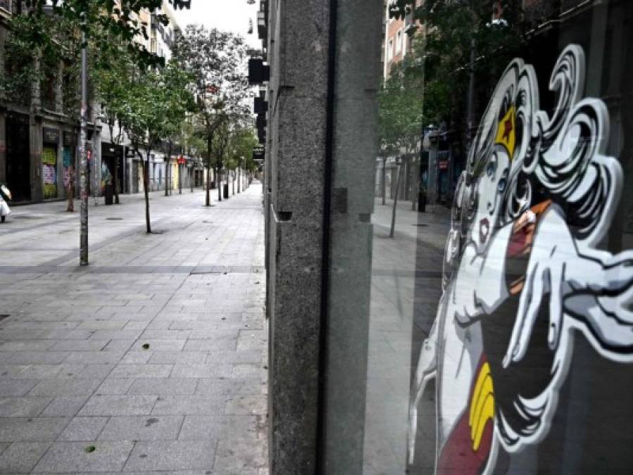 FOTOS: España continúa bajo el terror ante incremento de muertos por Covid-19